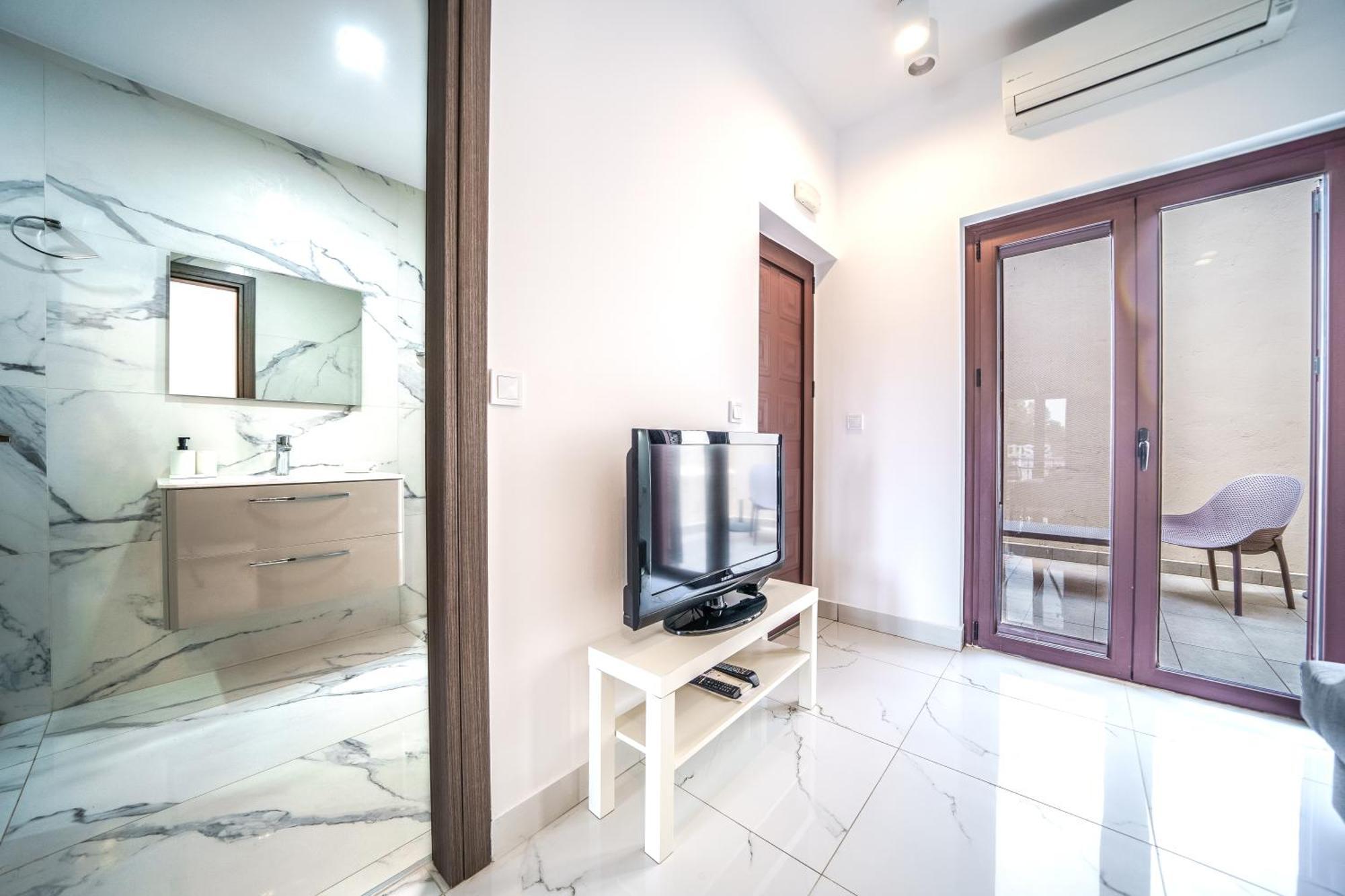 Dimitra & Deslina Luxury Αpartments Apartamento Georgioupoli Exterior foto
